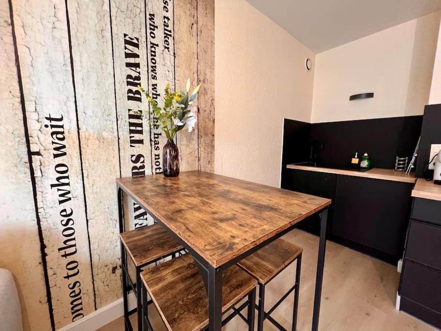 Appartement Climatise 4prsn Au Pied De La Citadelle *